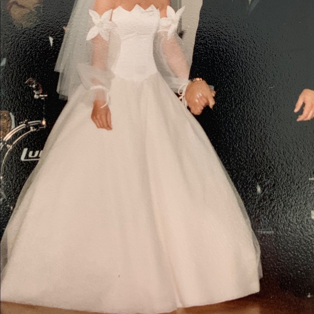 Vera wang wedding gown ( custom- one of a kind)